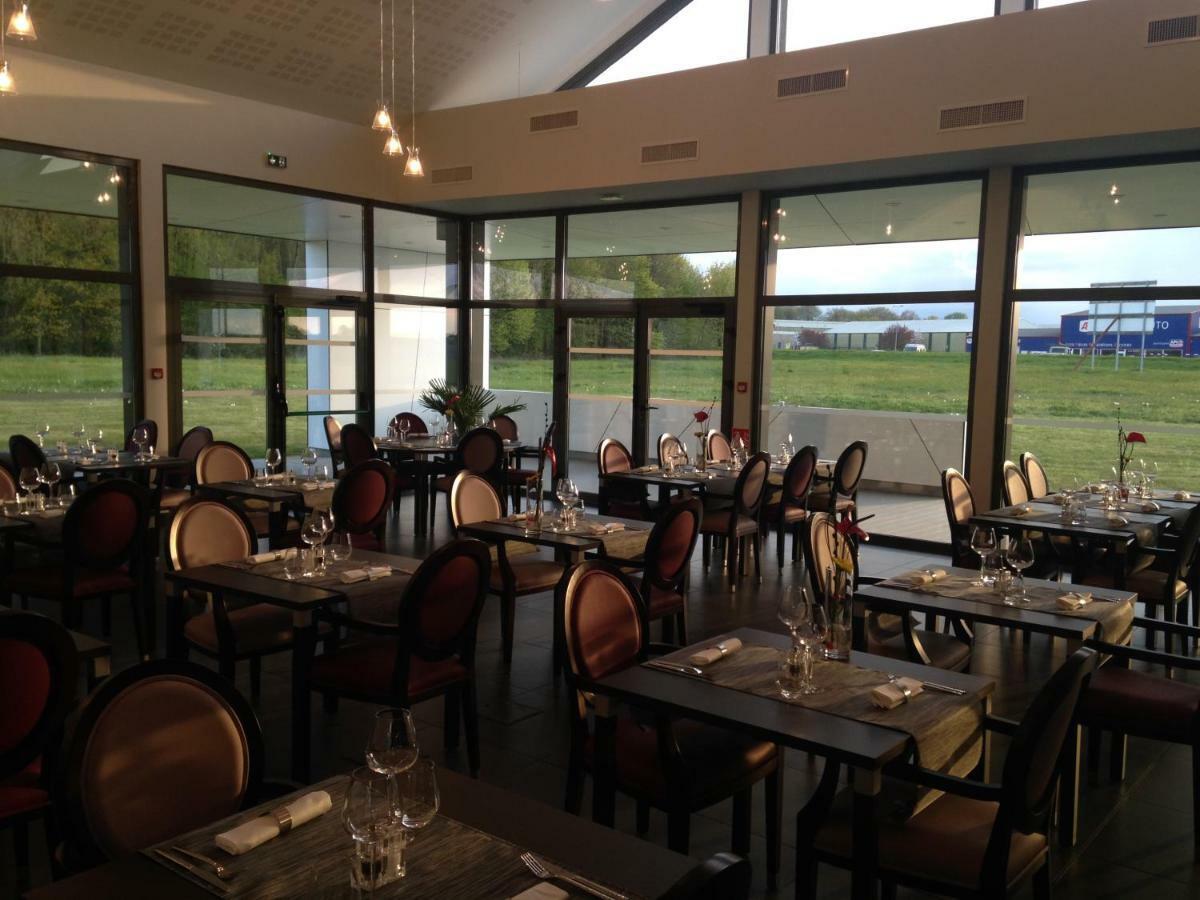 Hotel - Restaurant La Claire Foret Morhange Esterno foto