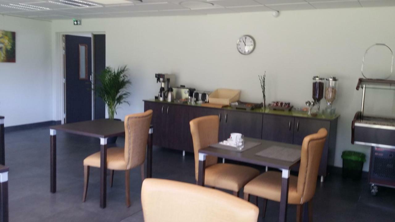 Hotel - Restaurant La Claire Foret Morhange Esterno foto